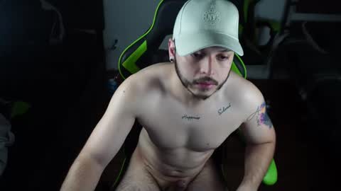 Snapshot of bryanncan01 chatting on December 2024 07:10:01 PM Bryannsex online show from December 2024 07:10:01 PM