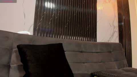 Bryxon  online show from January 2025 07:21:01 AM