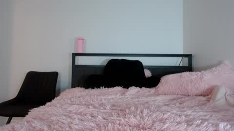 Queen Lola XXX online show from June 2026 08:45:02 AM