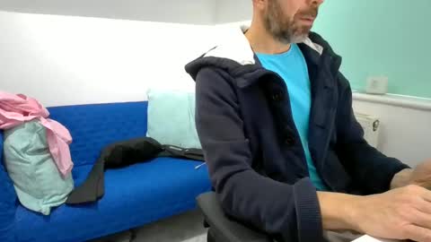 Snapshot of bubblebumdave chatting on December 2024 02:39:01 PM Bubblebum online show from December 2024 02:39:01 PM