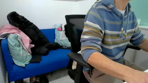 Snapshot of bubblebumdave chatting on January 2025 01:17:01 PM Bubblebum online show from January 2025 01:17:01 PM