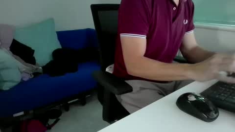 Snapshot of bubblebumdave chatting on September 2025 07:57:01 AM Bubblebum online show from September 2025 07:57:01 AM