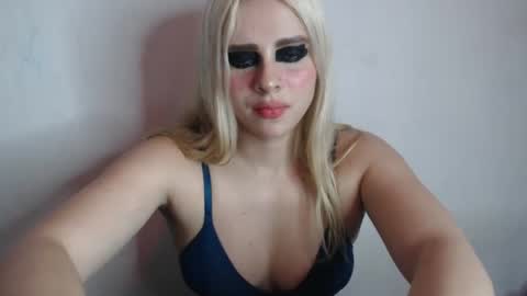 Isabella but call me isa  online show from October 2025 06:22:02 AM