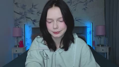 Leona online show from February 2026 10:57:01 PM