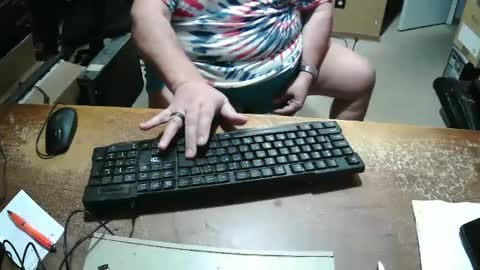 Snapshot of bucku2 chatting on December 2024 10:23:01 PM Bucku2 online show from December 2024 10:23:01 PM