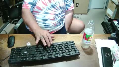 Snapshot of bucku2 chatting on September 2025 08:20:02 PM Bucku2 online show from September 2025 08:20:02 PM