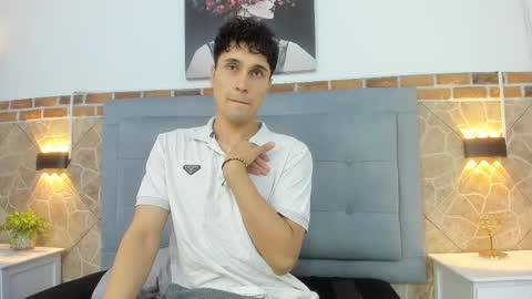 Buddy Whitte online show from March 2025 05:49:02 PM