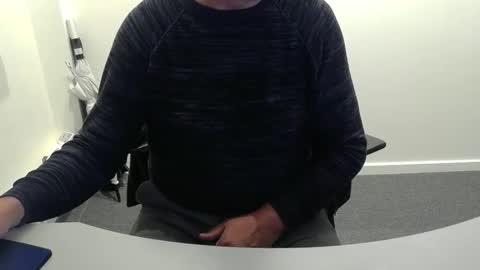 Snapshot of buggemann chatting on September 2025 03:07:02 AM buggemann online show from September 2025 03:07:02 AM