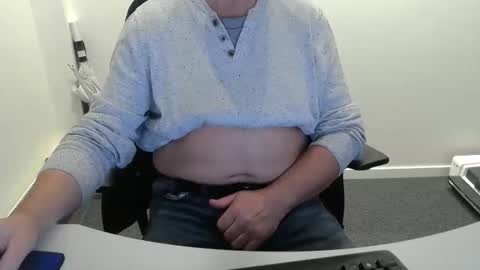 Snapshot of buggemann chatting on October 2025 03:04:01 AM buggemann online show from October 2025 03:04:01 AM