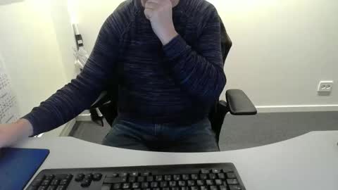 Snapshot of buggemann chatting on November 2025 05:30:02 AM buggemann online show from November 2025 05:30:02 AM