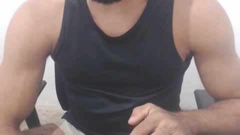 Snapshot of buldgeinboxer chatting on December 2024 02:31:02 AM buldgeinboxer online show from December 2024 02:31:02 AM