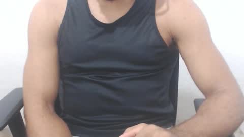 Snapshot of buldgeinboxer chatting on December 2024 05:38:01 AM buldgeinboxer online show from December 2024 05:38:01 AM