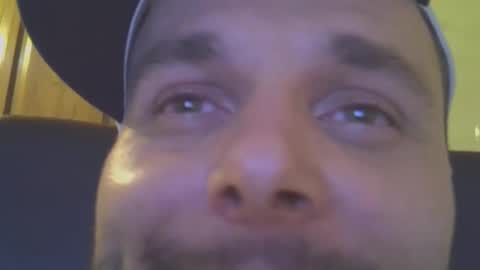 Snapshot of bull33_ chatting on October 2025 04:44:01 AM bull33_ online show from October 2025 04:44:01 AM