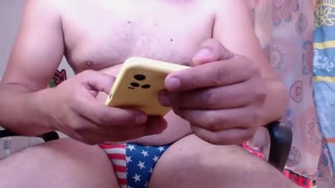 Snapshot of bullcockhuge chatting on December 2024 03:35:01 PM juancho online show from December 2024 03:35:01 PM