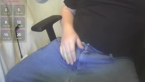 Snapshot of bullen2004 chatting on May 2026 11:37:02 AM bullen2004 online show from May 2026 11:37:02 AM