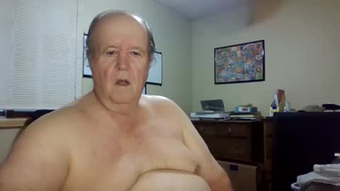 Snapshot of bullfrogg5050 chatting on October 2025 01:48:02 PM bullfrogg5050 online show from October 2025 01:48:02 PM