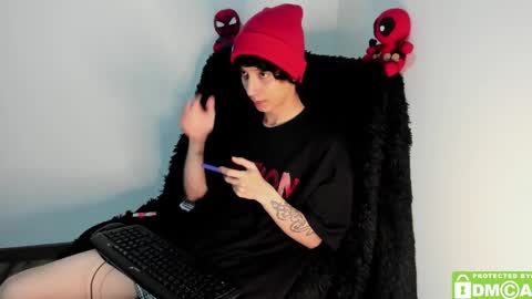 Snapshot of bumblubee chatting on December 2024 04:05:02 AM Tonny online show from December 2024 04:05:02 AM