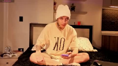 Tonny online show from June 2026 09:54:02 PM