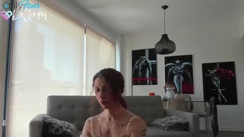 Snapshot of bumbum_kalibum chatting on October 2025 05:10:01 PM Ivan online show from October 2025 05:10:01 PM