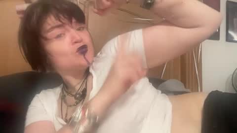 Snapshot of bunbunninjaz chatting on December 2024 08:19:02 AM bunbunninjaz online show from December 2024 08:19:02 AM