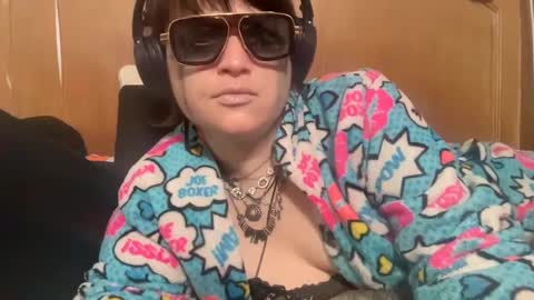 Snapshot of bunbunninjaz chatting on January 2025 03:13:01 PM bunbunninjaz online show from January 2025 03:13:01 PM