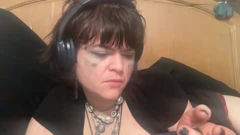 Snapshot of bunbunninjaz chatting on January 2025 06:35:01 PM bunbunninjaz online show from January 2025 06:35:01 PM