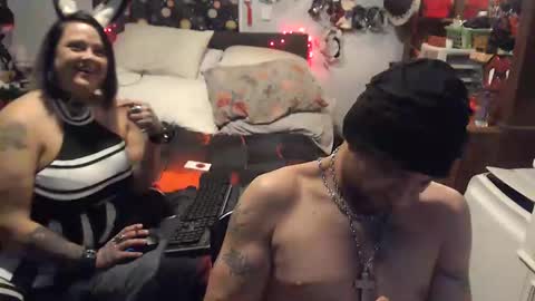 Snapshot of bunni_and_thebossman chatting on January 2025 09:44:02 AM Bunni Blaze The Boss Man online show from January 2025 09:44:02 AM