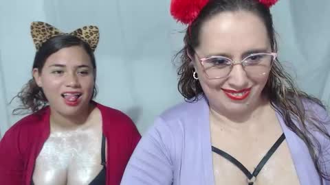 bunniosito online show from November 2025 12:24:01 AM