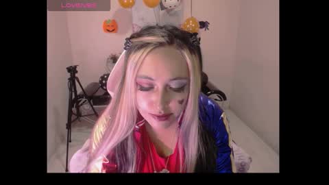 Snapshot of bunny_poison chatting on October 2025 01:45:02 PM ... . . ... online show from October 2025 01:45:02 PM