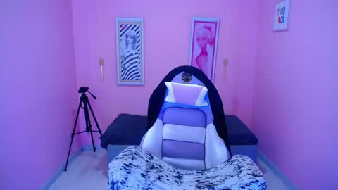 Snapshot of bunny_poison chatting on November 2025 01:15:02 PM ... . . ... online show from November 2025 01:15:02 PM