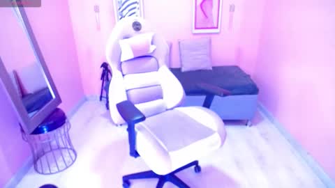 Snapshot of bunny_poison chatting on December 2025 02:58:02 PM ... . . ... online show from December 2025 02:58:02 PM