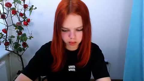 Snapshot of bunnybloom_ chatting on October 2025 04:13:02 AM Ariel online show from October 2025 04:13:02 AM