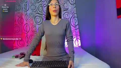 bunnythompson online show from July 2026 05:29:02 PM