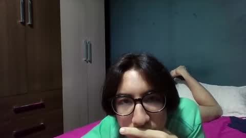 Snapshot of bunnywang chatting on December 2025 04:39:02 AM Bunny Wang online show from December 2025 04:39:02 AM