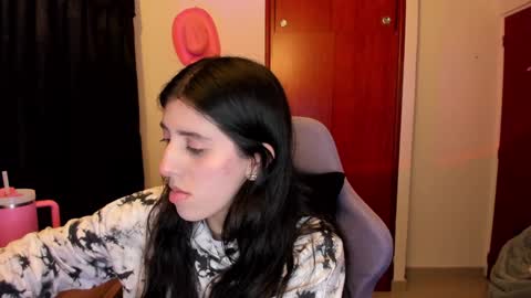 Snapshot of bunnyy09 chatting on December 2024 12:12:01 AM Jess online show from December 2024 12:12:01 AM