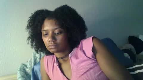 Snapshot of bunnyy_tharider25 chatting on September 2025 07:52:01 PM Bunny online show from September 2025 07:52:01 PM