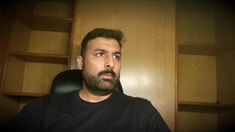 Hairy Arabian online show from November 2025 10:15:02 AM