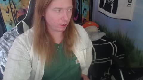 burningflute online show from December 2024 10:32:02 PM