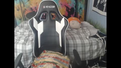 burningflute online show from December 2024 06:34:01 PM