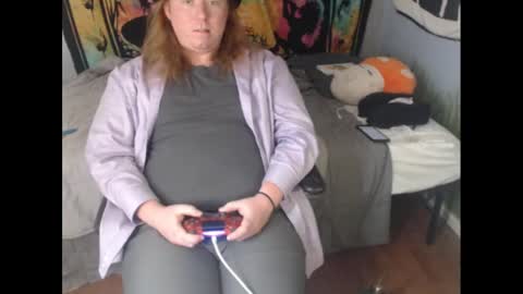 burningflute online show from September 2025 07:26:02 PM