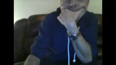 burnleyguy1977 online show from January 2026 02:37:01 AM
