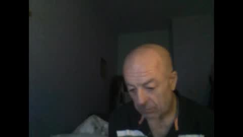 burnleyguy1977 online show from February 2026 02:53:02 AM