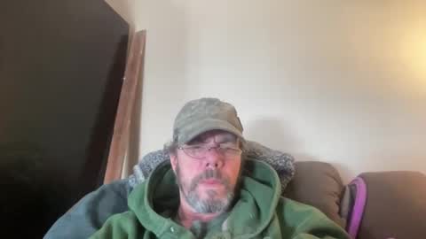 Snapshot of bushbeautician chatting on January 2025 07:11:01 PM bushbeautician online show from January 2025 07:11:01 PM