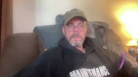 Snapshot of bushbeautician chatting on February 2025 09:34:02 PM bushbeautician online show from February 2025 09:34:02 PM