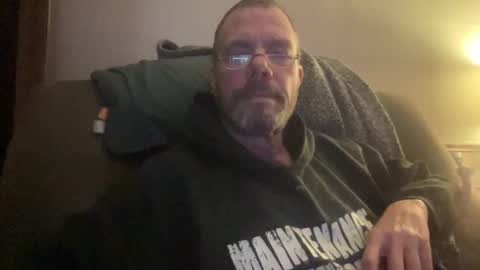 Snapshot of bushbeautician chatting on February 2025 11:37:02 PM bushbeautician online show from February 2025 11:37:02 PM