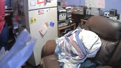 Snapshot of bushhunter23 chatting on December 2025 03:50:02 PM bushhunter23 online show from December 2025 03:50:02 PM