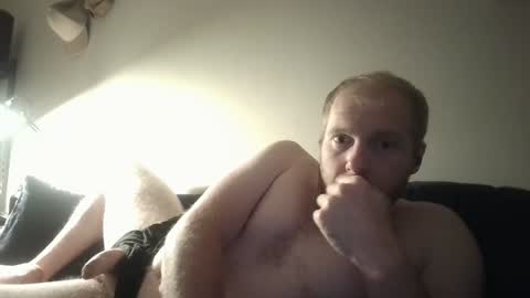 Snapshot of bushmate92 chatting on January 2025 02:08:01 PM bushmate92 online show from January 2025 02:08:01 PM