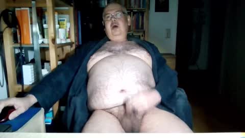 Snapshot of busibaer666 chatting on March 2026 01:42:01 AM busi online show from March 2026 01:42:01 AM