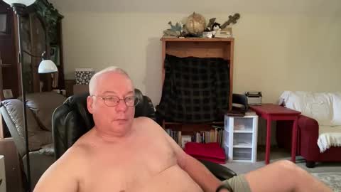 bustyballs100 online show from November 2025 03:22:02 PM