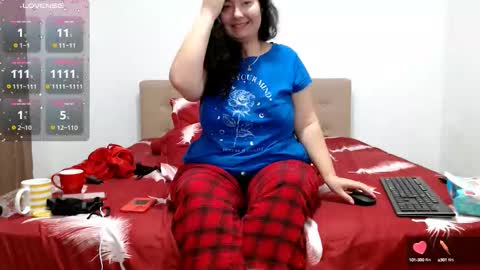 Snapshot of bustyemma chatting on October 2025 05:48:02 AM Emma online show from October 2025 05:48:02 AM